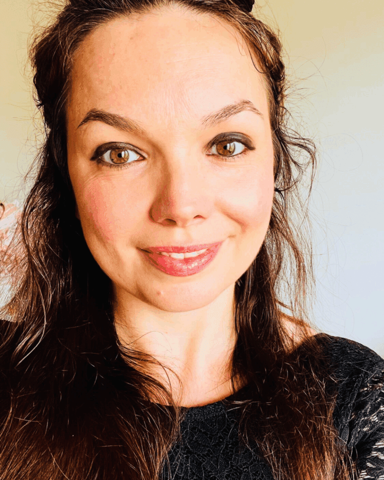 Johanna Astro and Devas Astrologie Ayurveda Podomancie