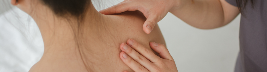 La fasciathérapie et la réflexologie permettent d’explorer le lien entre corps et émotions. Une approche globale pour comprendre et transformer les déséquilibres.