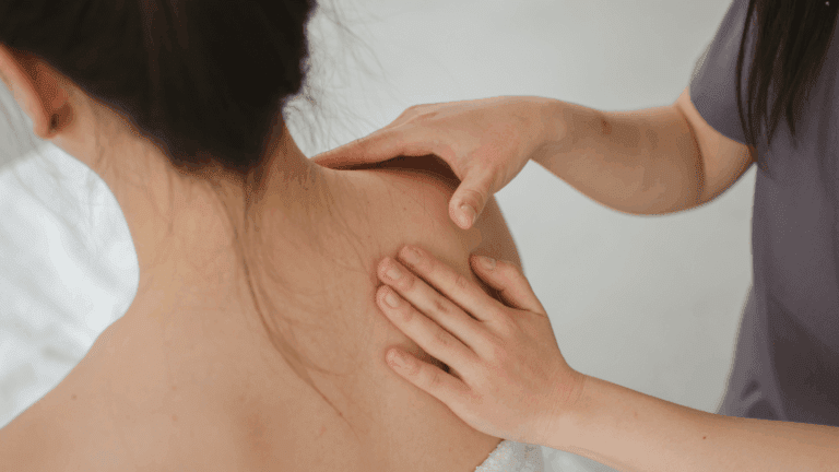 Fasciathérapie et réflexologie plantaire : quand le corps devient un lieu de transformation